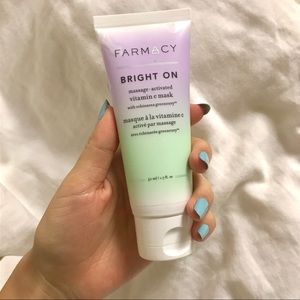 NEW Bright-On Face Clay Mask
